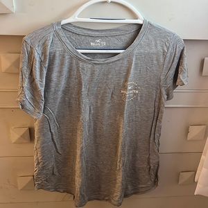 Hollister graphic tee